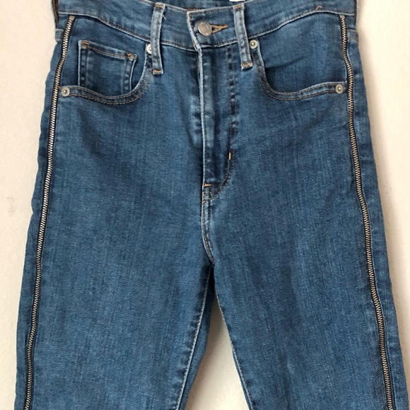 \Levi’s\• Mile High Super Skinny Side Zipper Jeans - Picture 6 of 16
